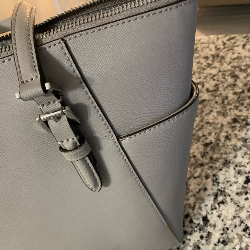 Authentic Michael Kors Bag. - image 7